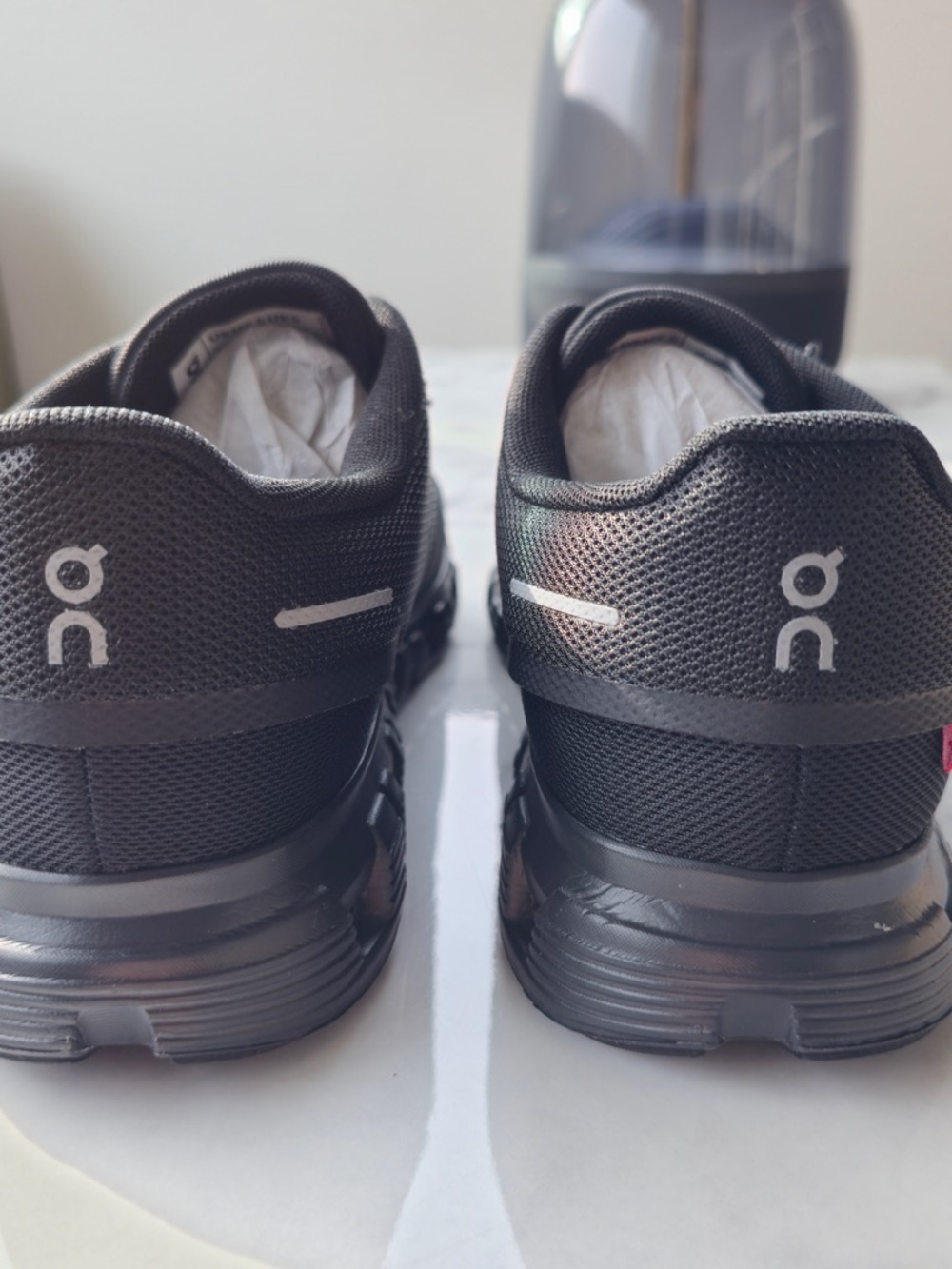 On Running Cloud 6 – Women's Black - Picture 3 of 7